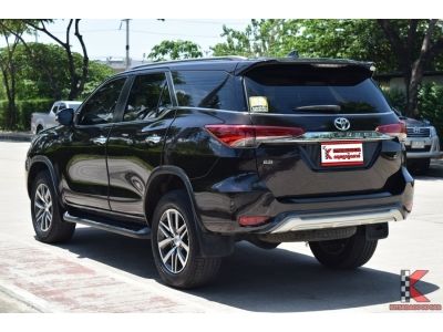 Toyota Fortuner 2.8 (ปี 2016) V 4WD SUV รูปที่ 2